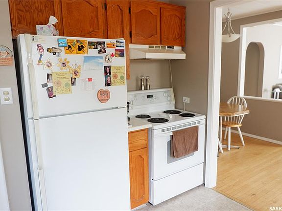 5th image of 509 4th Ave E