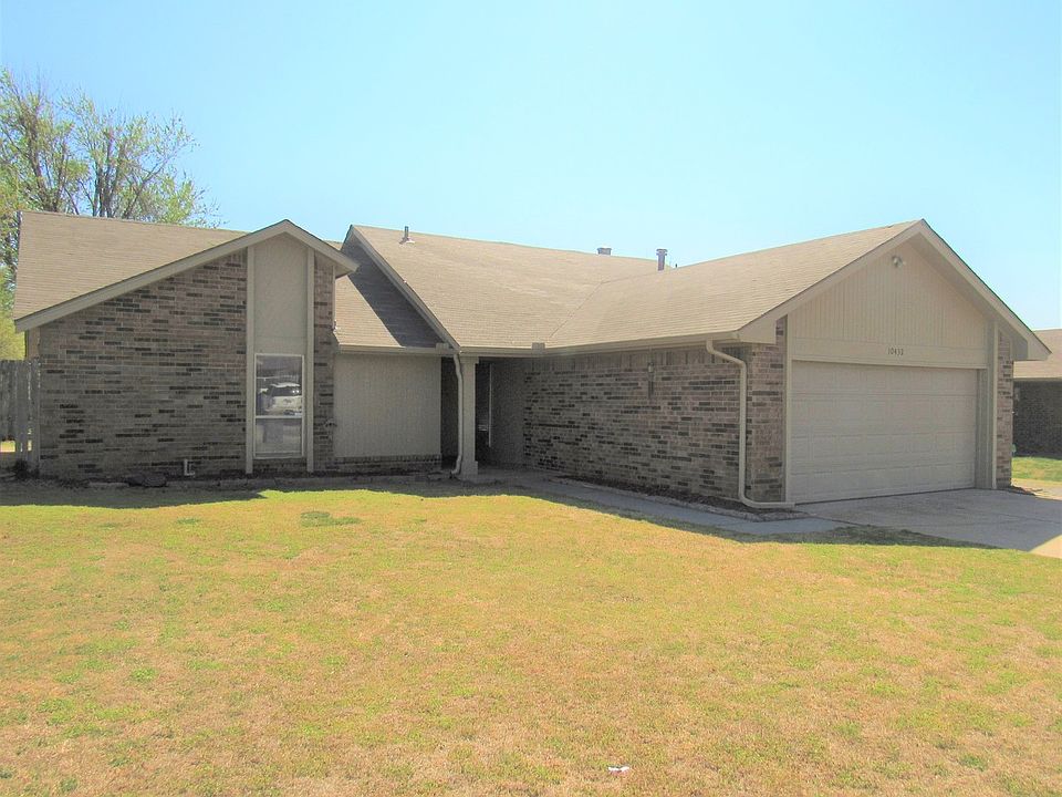 1st image of 10432 Fairfax Ln