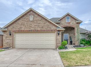 16417 Old Oak Dr, Edmond, OK 73013