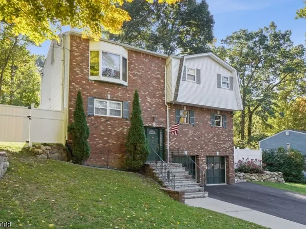 7 Valley Rd, Stanhope Boro, NJ 07874