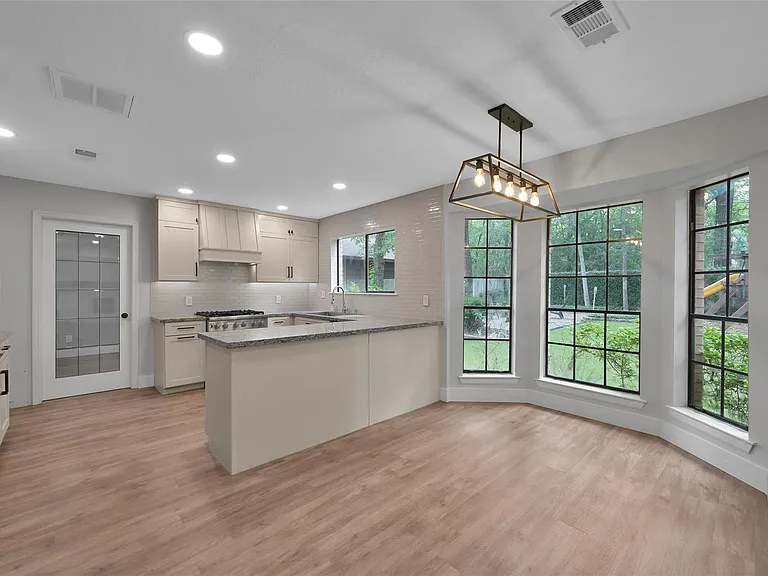 14 E Wandering Oak Dr — Photo 14
