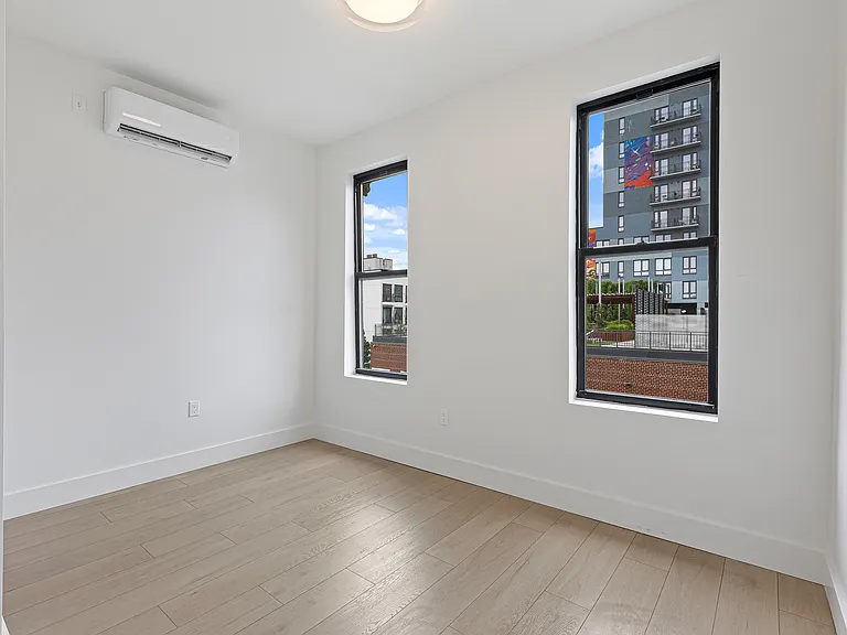352 Palmetto St #1L — Photo 12