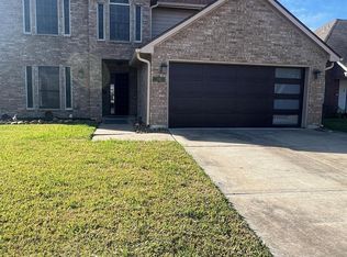 638 Meadow Knoll Dr, Stafford, TX 77477