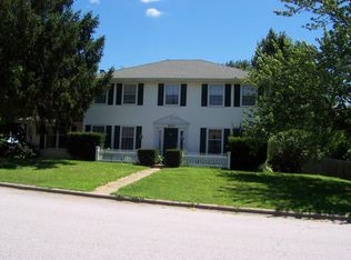 3410 S Kings Ave, Springfield, MO 65807