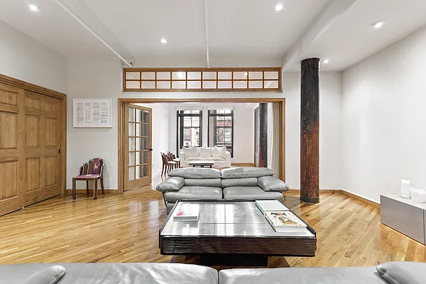 Sold by Compass | media 18