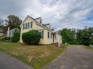 15 Beacon St, Amesbury, MA 01913