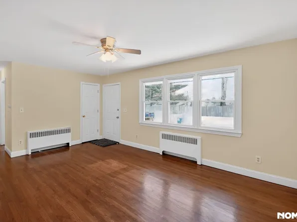 1966 South St, Toms River, NJ 08753