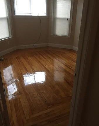 2nd image of 115-117 Salem St #1A