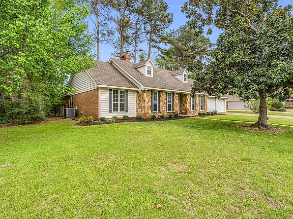 4th image of 39 Nottingham Ln