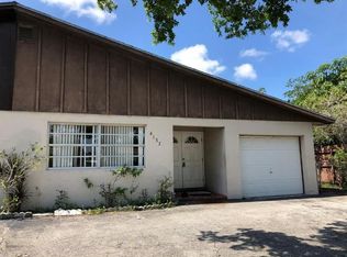 6132 SW 3rd St, Pompano Beach, FL 33068