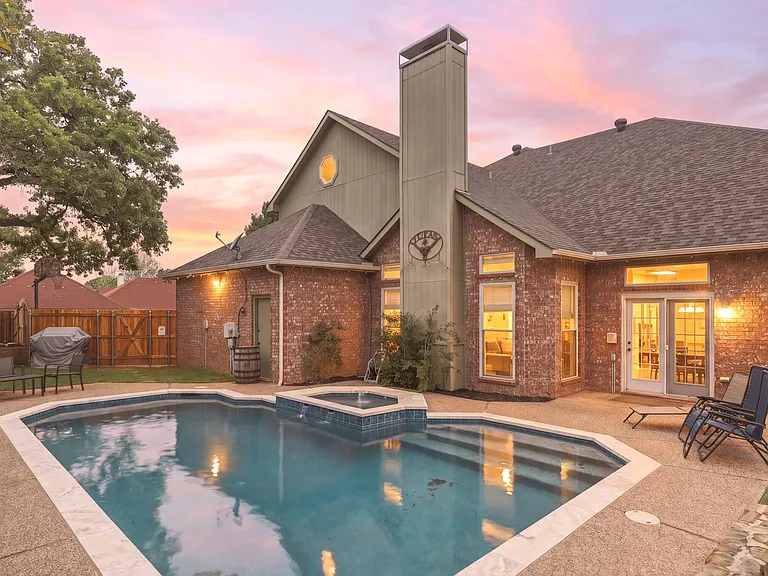 7612 Oak Knoll Dr — Photo 35