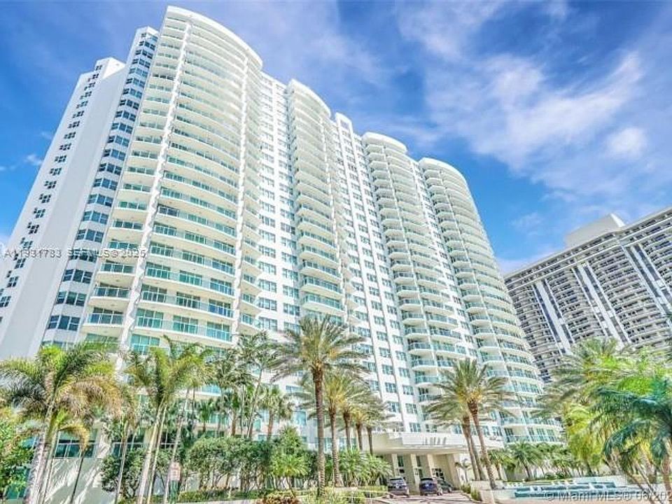 1st image of 20201 E Country Club Dr APT 903