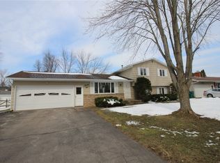 25 Marlands Rd, Rochester, NY 14624