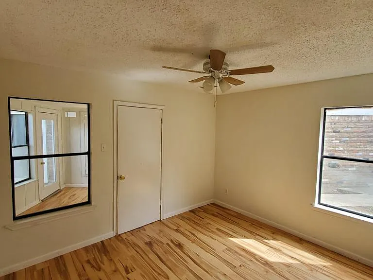 1511 Estates Way — Photo 38