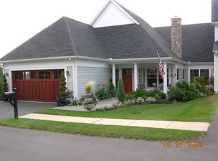 101 Strawberry Ln, South Windsor, CT 06074