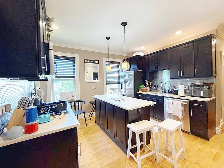 17 Pleasant St #3 — Photo 3