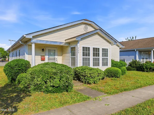 928 S 10th Street, Wilmington, NC 28401