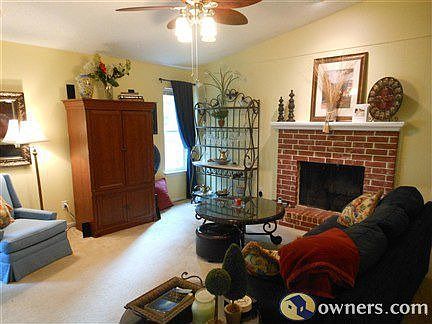 Living Room - New Carpet, Paint, Windows