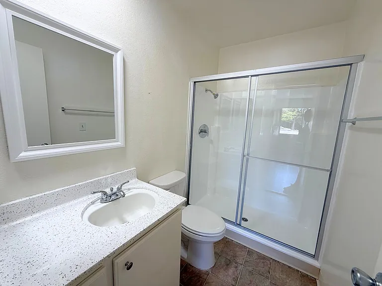 5245 Chesebro Rd — Photo 27
