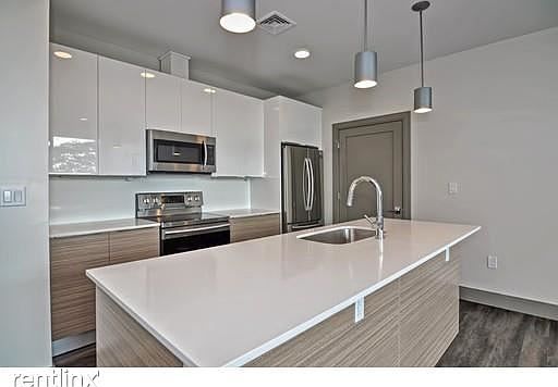 400 Mystic #206 Somerville Shared Unit Photo 2