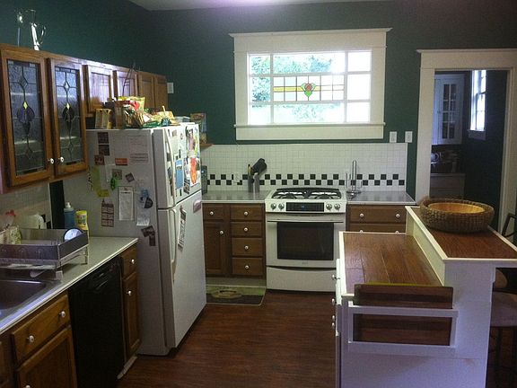 Kitchen, glass door cabinets