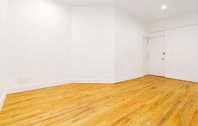 Rented by Mossanen Group