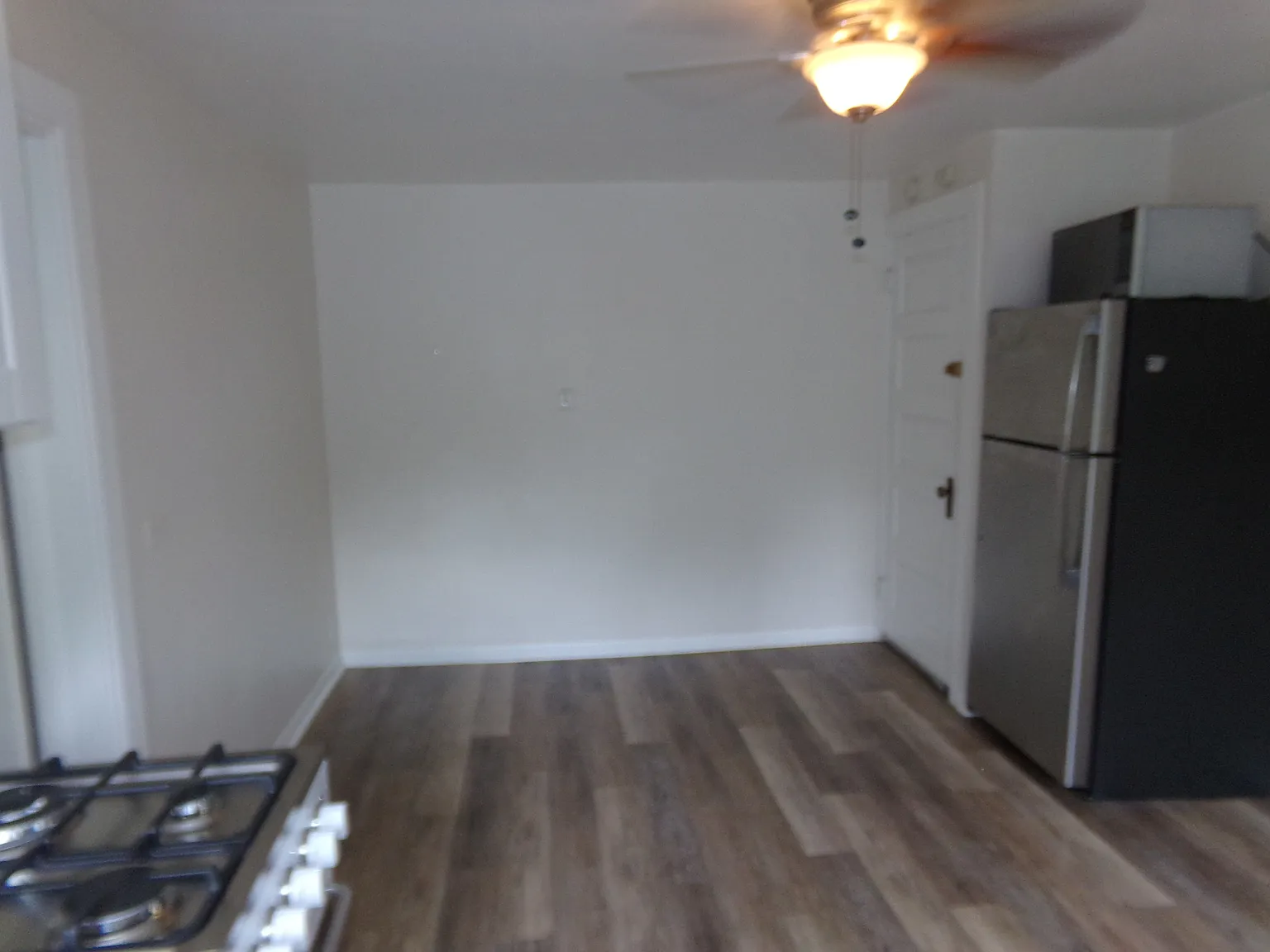 Studio, 308 sqft, $900 — Photo 2