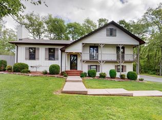 211 Stardust Dr, Shelbyville, TN 37160