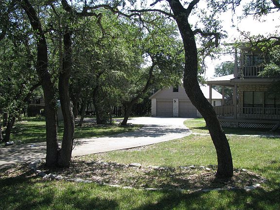 detached 2 car garage