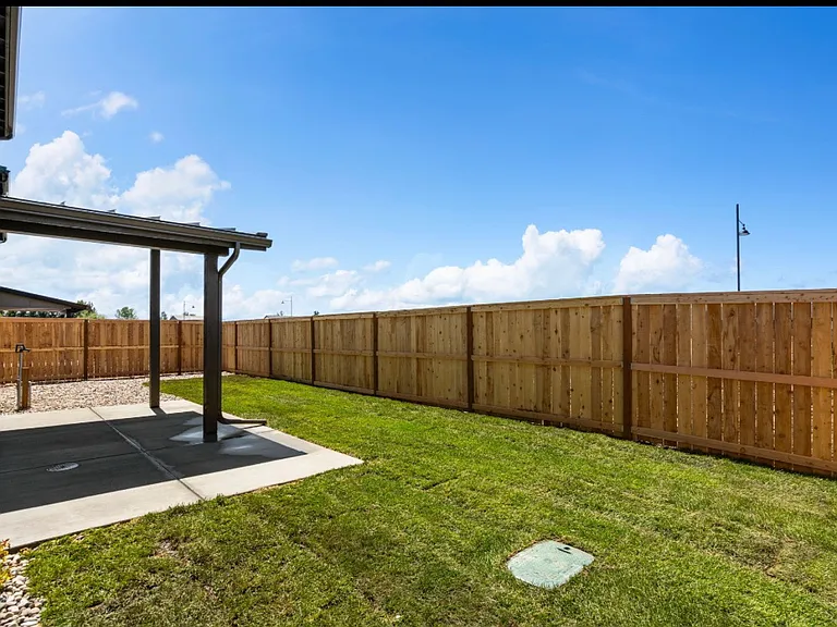 804 Accolade Loop — Photo 35