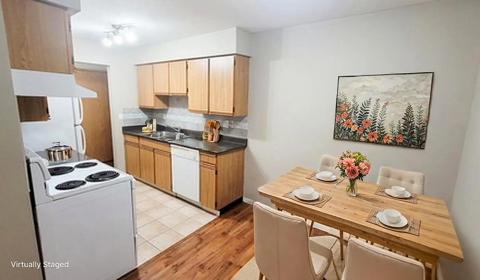Sunshine Apartments — Photo 4