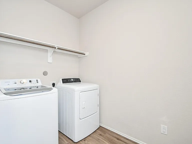 14118 Silver Falls Ct — Photo 29