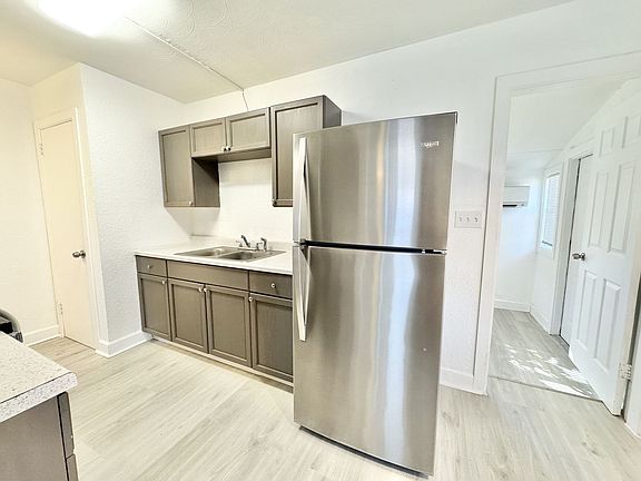 2nd image of 4093 Springs Ln #4093