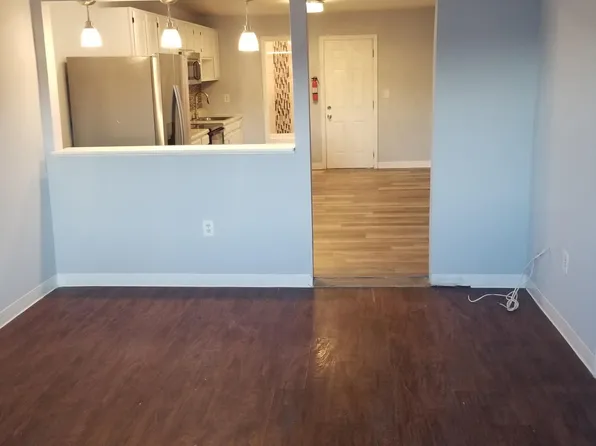 20 Rose Avenue image 5 of 15