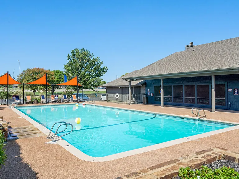 Echo Trail Apartments - Lease Today & Save $300 OFF Move-In Costs! — Photo 23