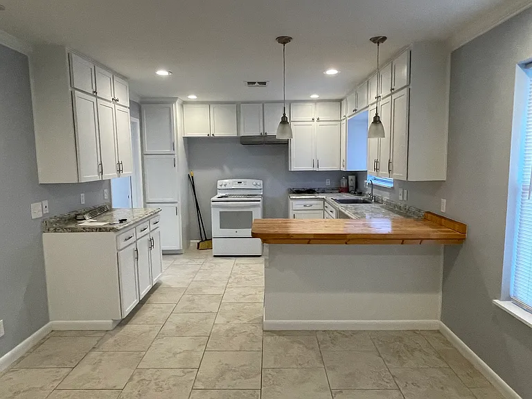 4830 French Dr — Photo 4