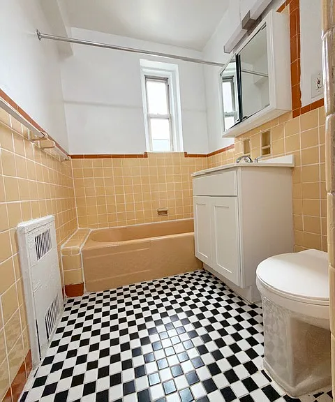 416 E 17th St #6 — Photo 14