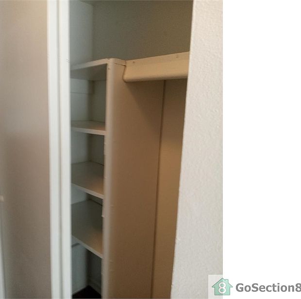 2nd image of 5715 Kingsgate Dr #15C