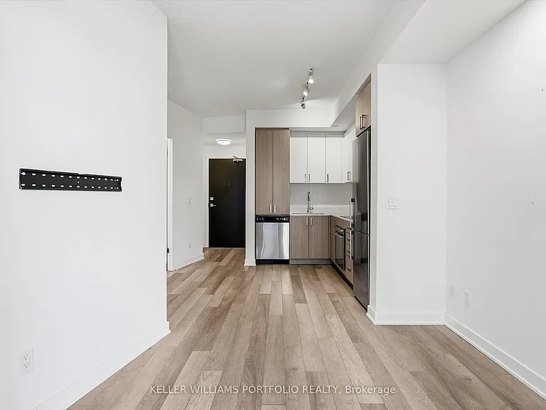 5230 Dundas St #407 — Photo 13