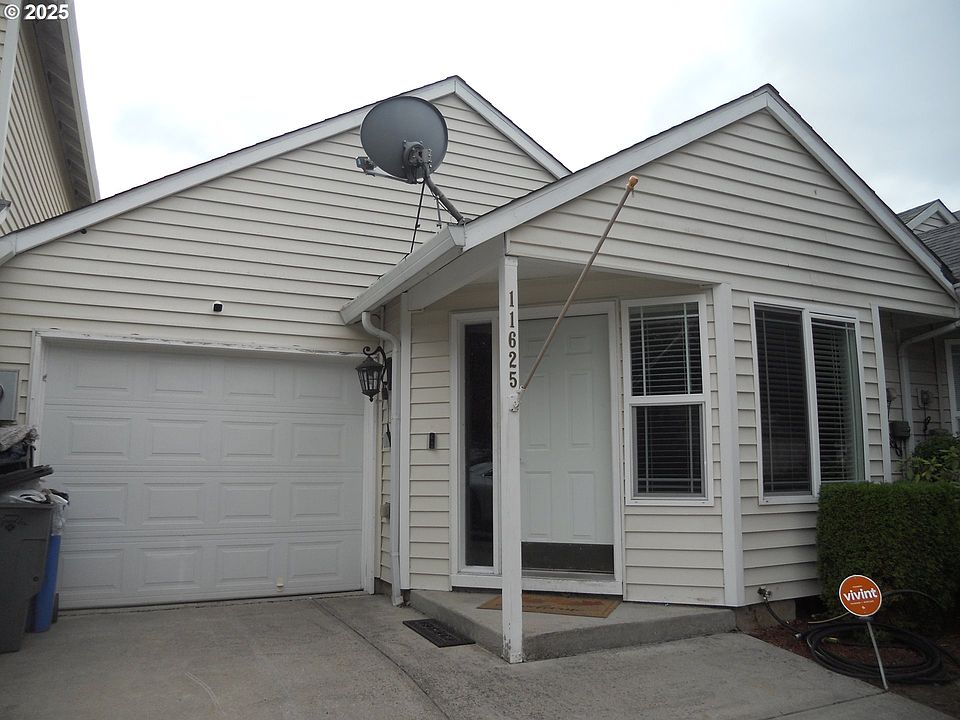1st image of 11625 NE 32nd St