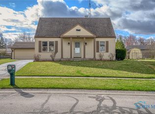 2852 Worth St, Oregon, OH 43616