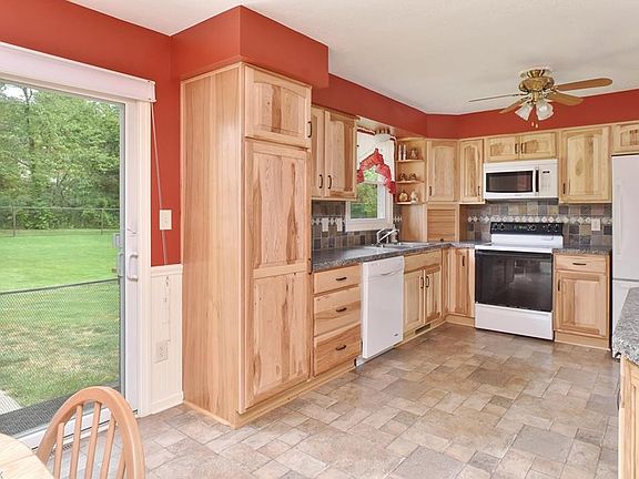 5th image of 1899 Laurelwood Pl