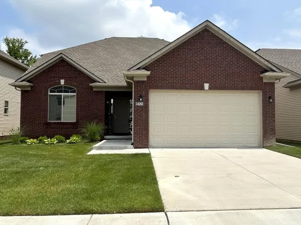 54282 Halifax St, Chesterfield, MI 48051