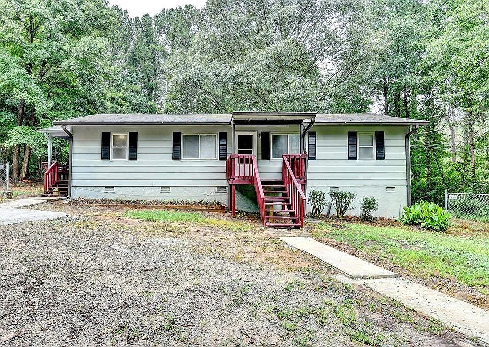 103 Dogwood Ln #A