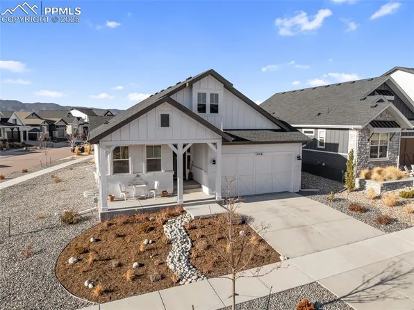 1048 Seabiscuit Dr, Colorado Springs, CO 80921