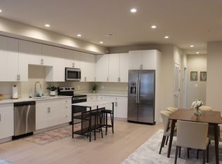 233 Valley Ave SE #1, Washington, DC 20032