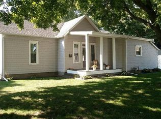 525 N Van Buren St, Sullivan, IL