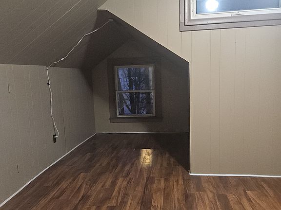 4th image of 1662 Saint Agnes Ave Floor 2