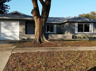 9013 107th Ave N, Seminole, FL 33777