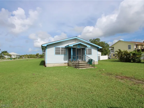 210 Storter Ave S, Everglades, FL 34139